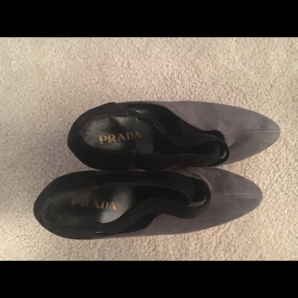 PRADA black and gray suede bootie, size 39 - Picture 3 of 5